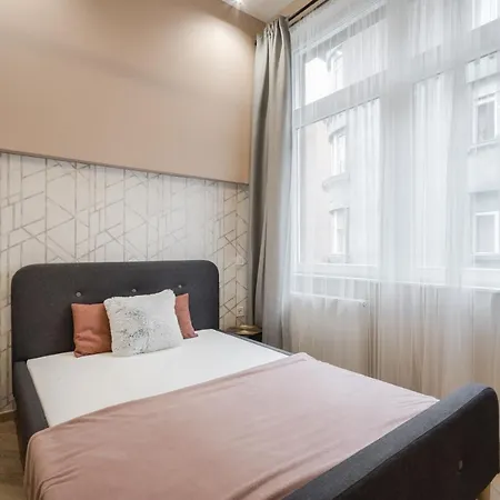公寓 Amora Homes 3 Bedrooms Bright Flat In The Heart Of The -free Parking Need Reservation